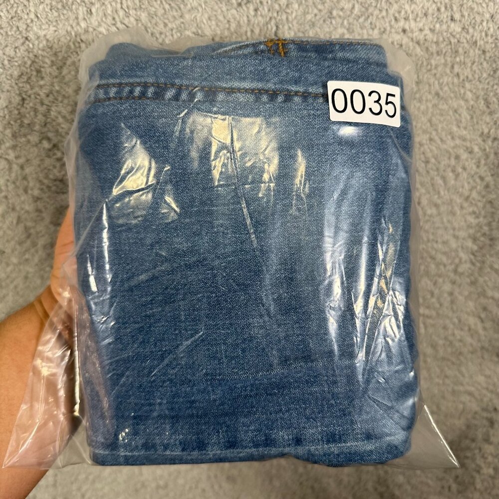 Wrangler Straight Leg Jean Size 16 Straight Fit Womens Blue 5-pocket - Picture 13 of 13